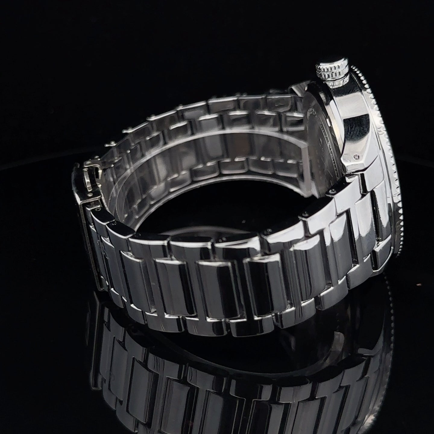 PENUMBRA METAL BACK STAINLESS ICED OUT MENS WATCH I 5517022