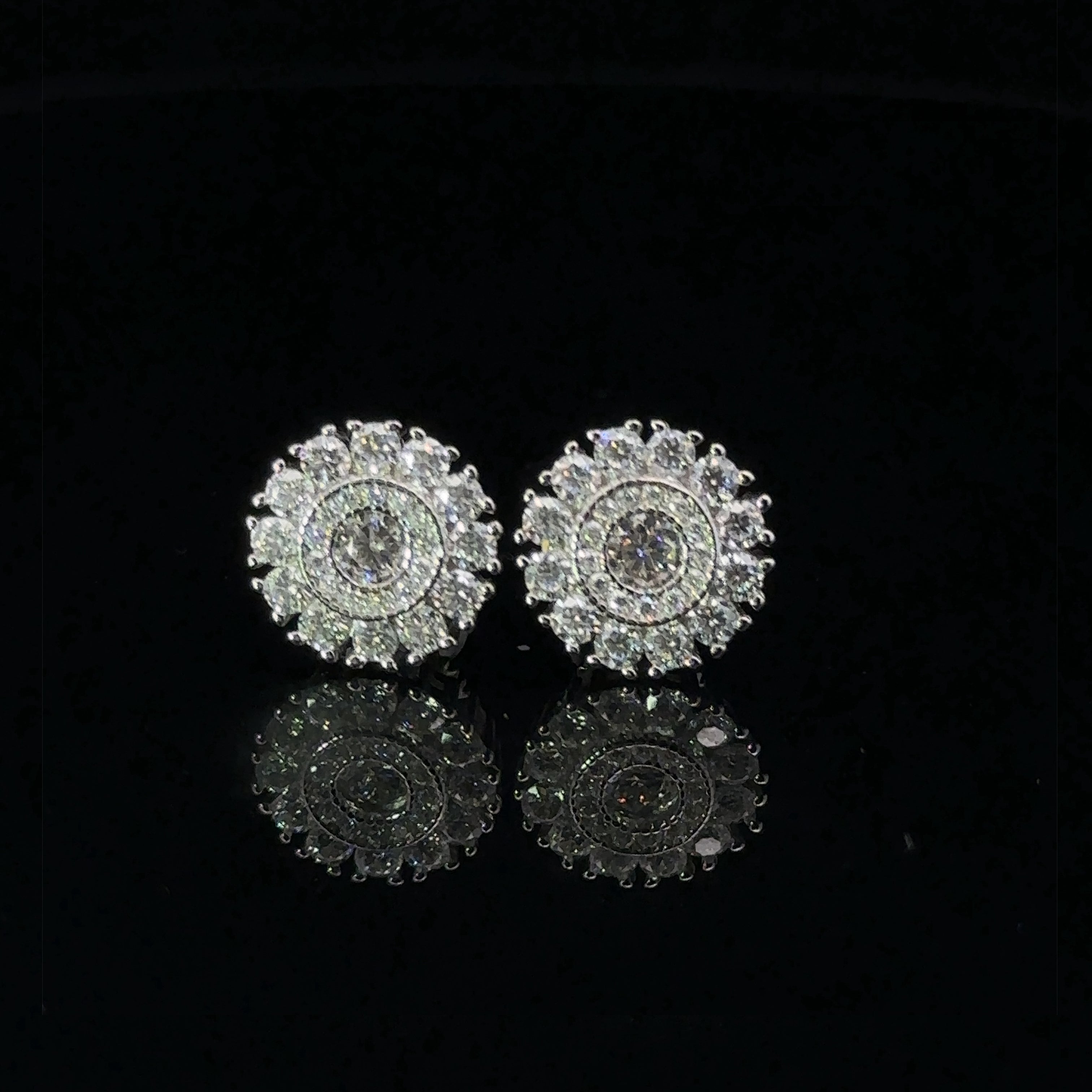 QUIESCENT 925 RHODIUM MOISSANITE ICED OUT EARRING | 994671