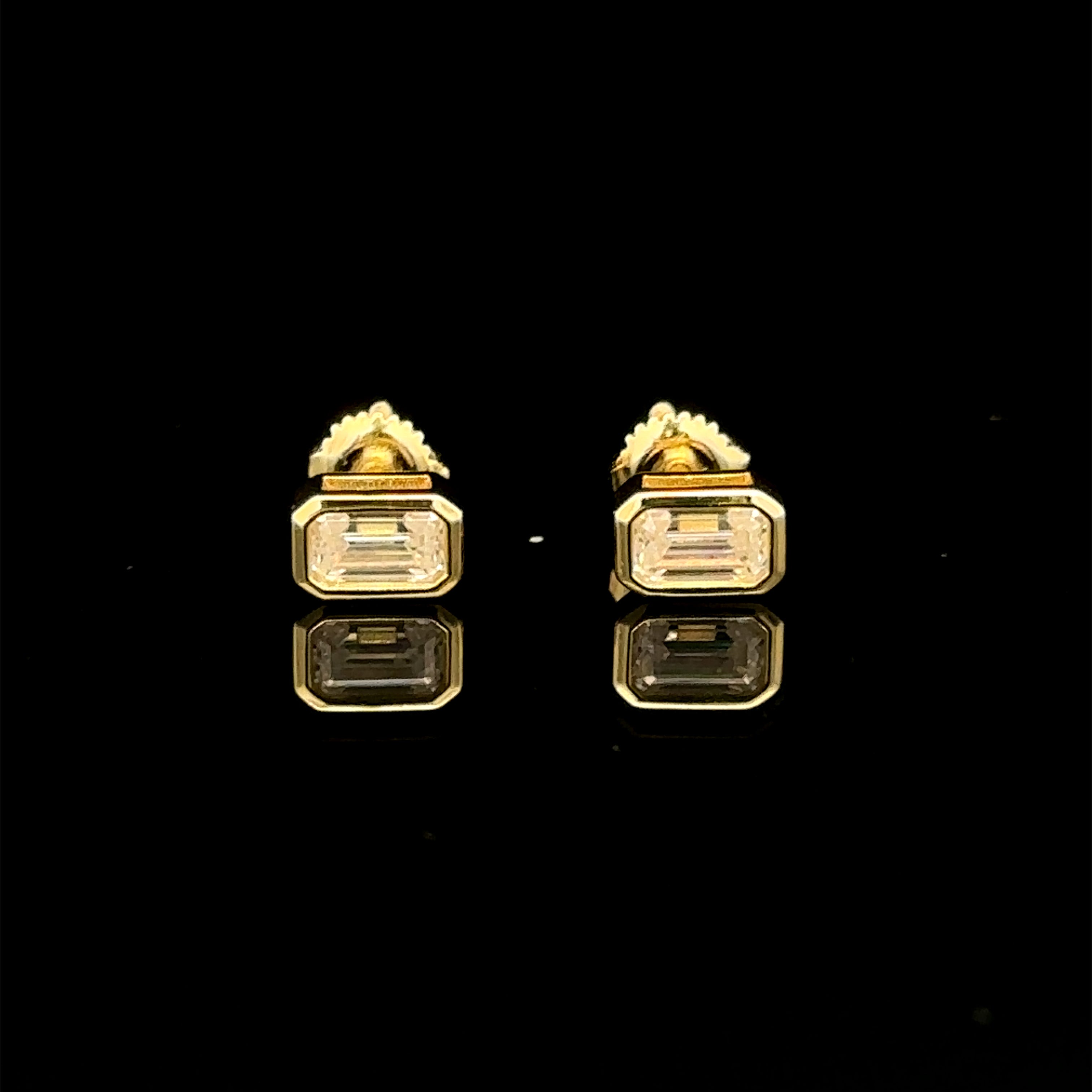 995302 | 925 Moissanite 1CTW Gold Earrings
