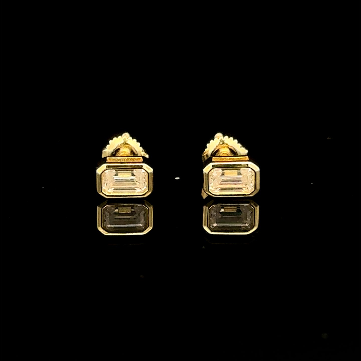 995302 | 925 Moissanite 1CTW Gold Earrings