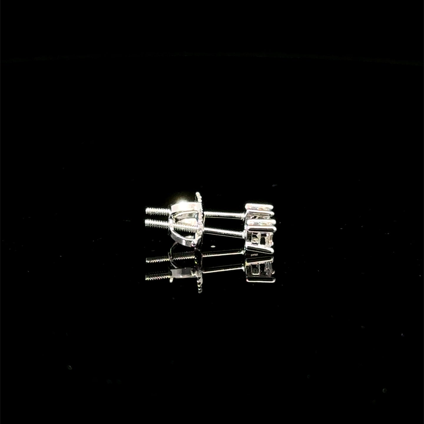 998101 | 925 Moissanite 0.25CTW Rhodium Earrings