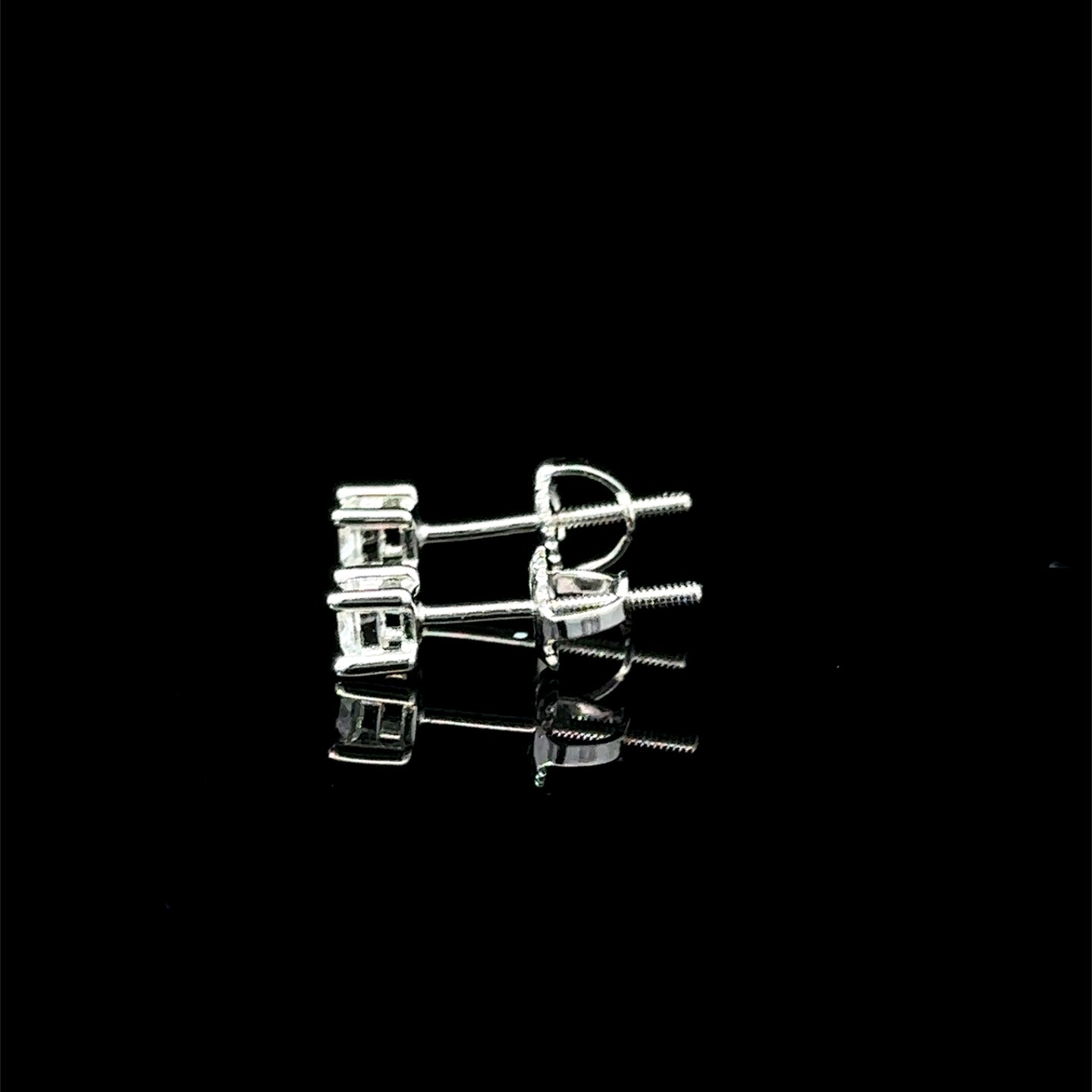 998231 | 925 Moissanite 0.25CTW Rhodium Earrings