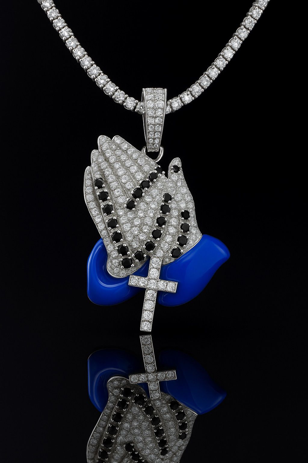 9213811 | Silver Divine Pendant Silver