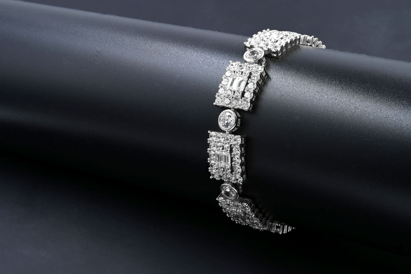 SWANKY BRACELET I 962401