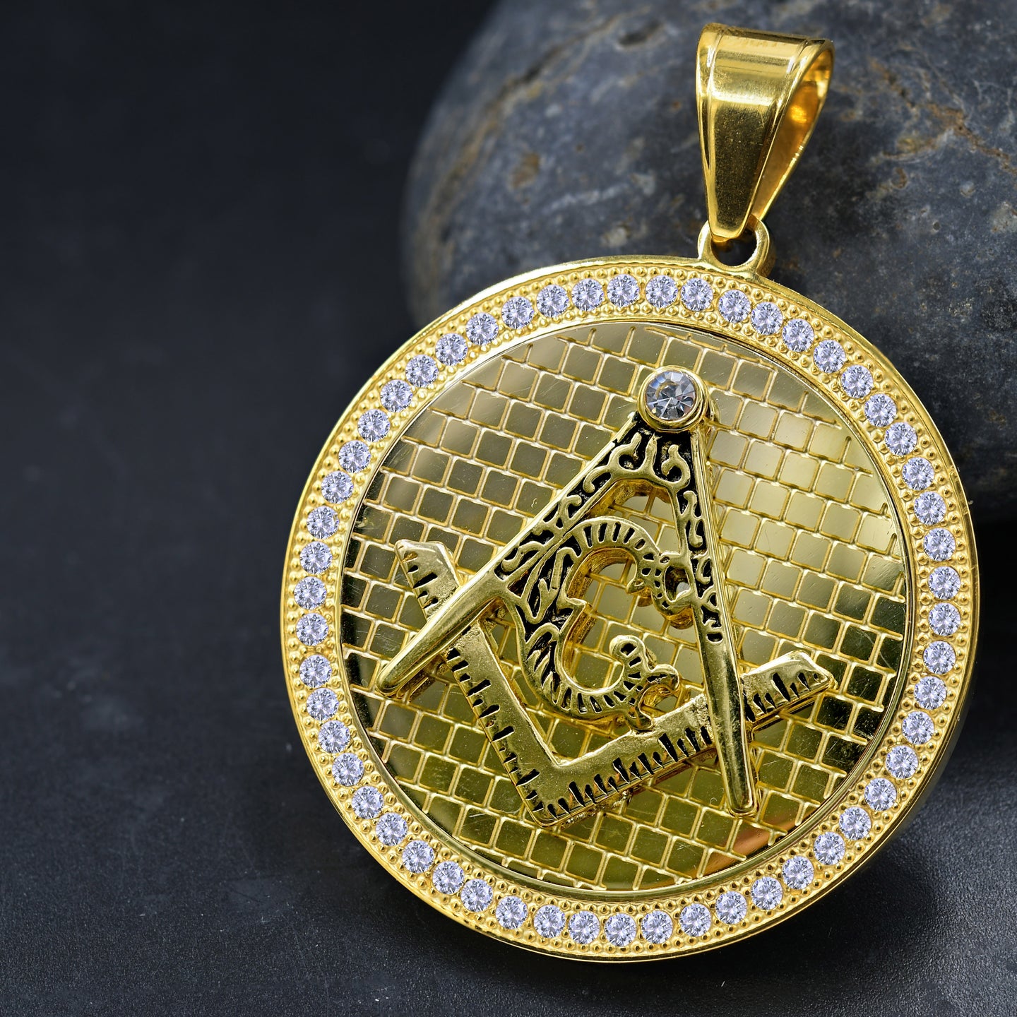 GENIAL Steel Pendant | 939322