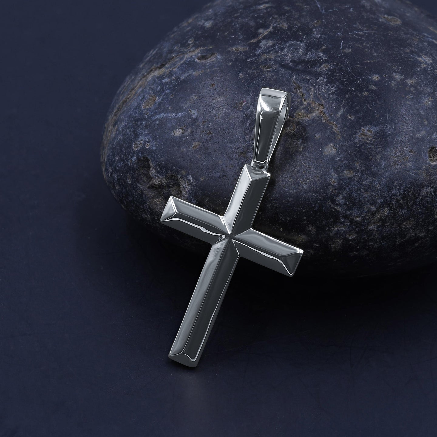 VENERATE SILVER PENDANT | 9214001