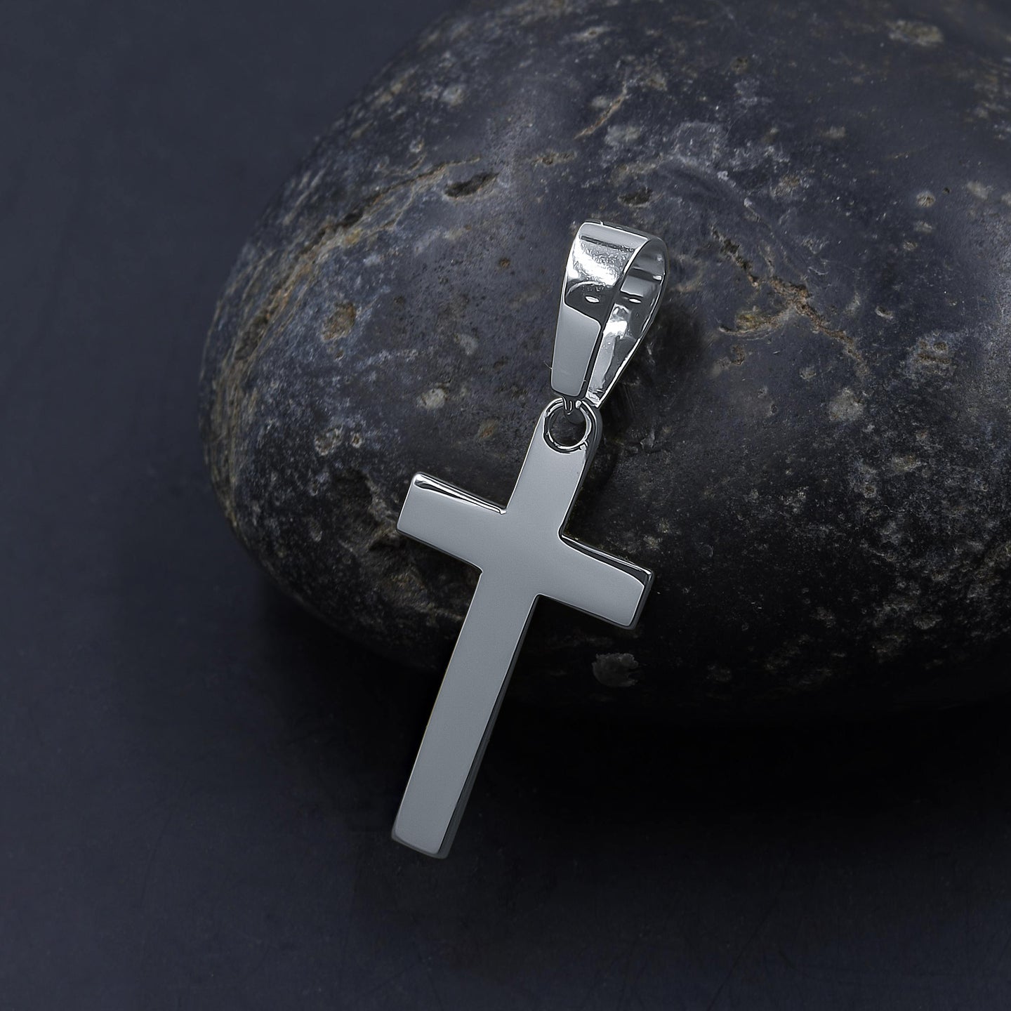 APOSTOLIC PENDANT | 9213991