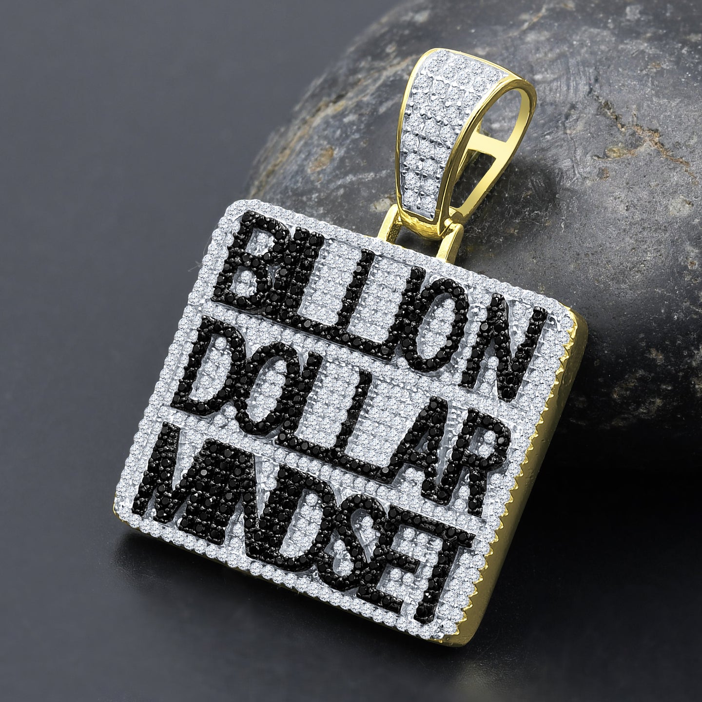 PROPERTIED SILVER PENDANT | 9214152