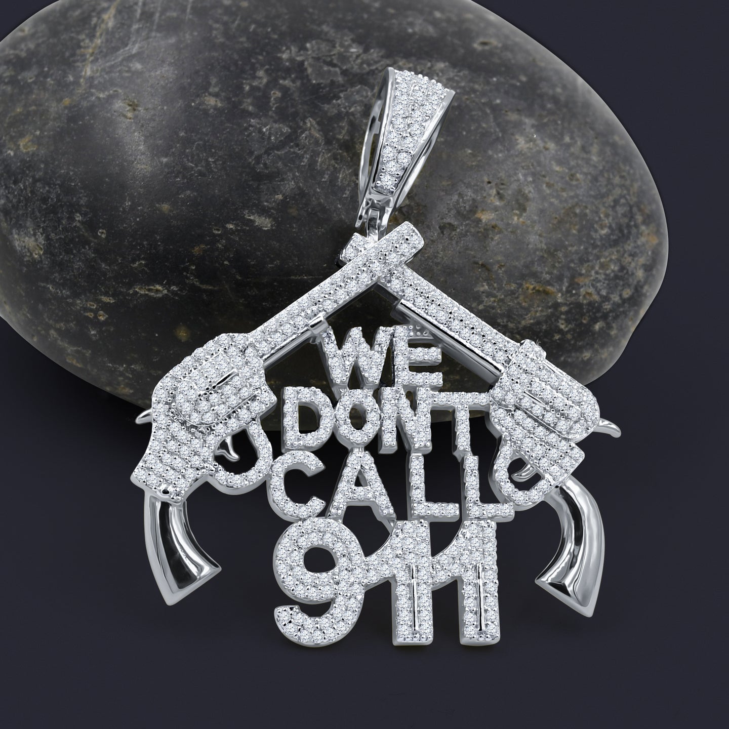 VALIANT SILVER PENDANT | 9215931