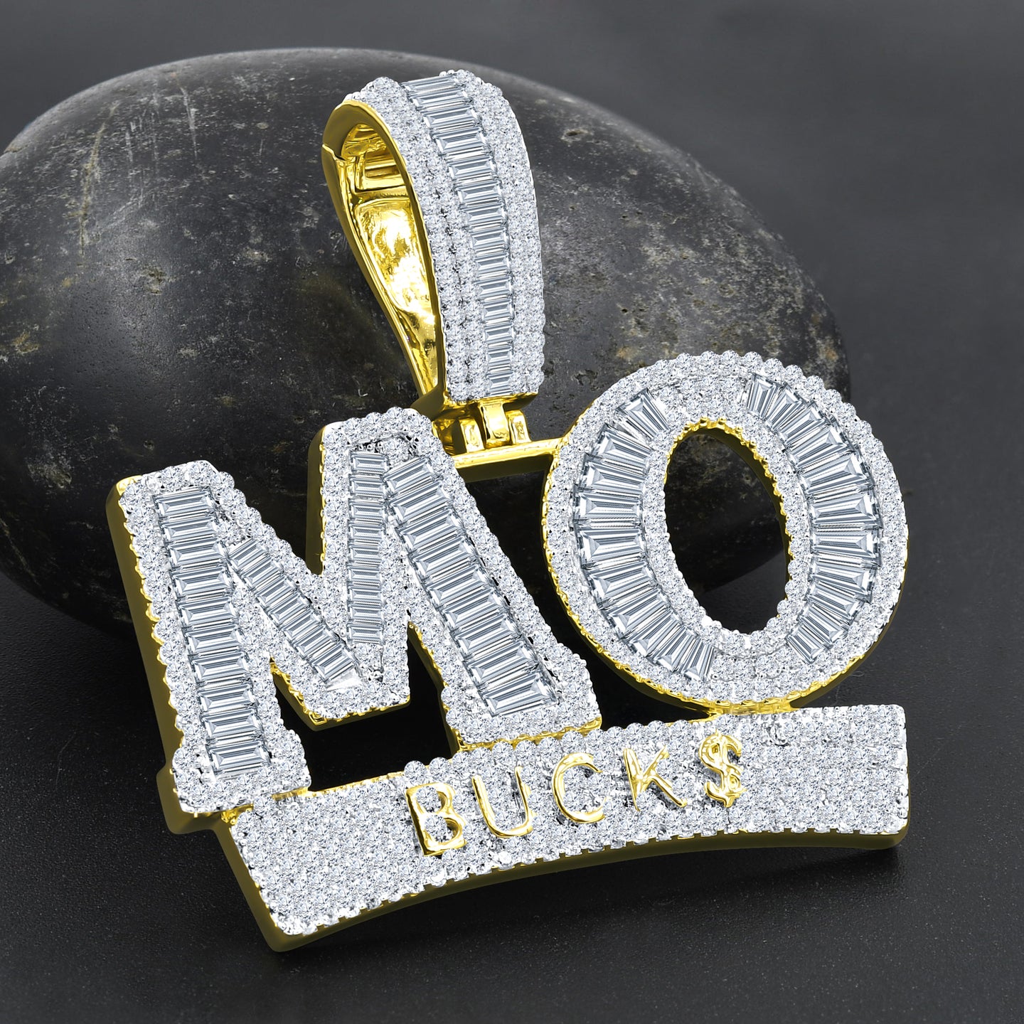 CONPLUS HIPHOP CRYSTAL PENDANT I 915732