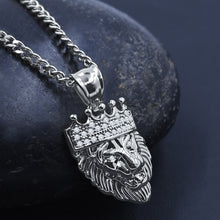 HEROIC STAINLESS STEEL CHAIN AND CHARM I D912781